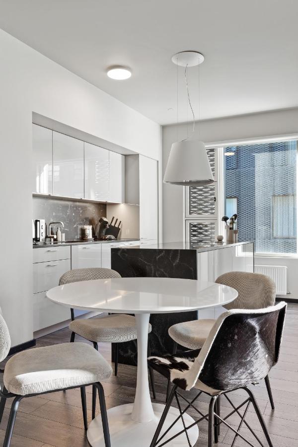 Cozy Lux 2Br & 2Ba City Center With Free Parking Reykjavík Buitenkant foto
